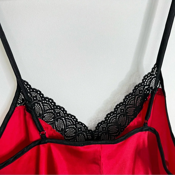 Linea Donatella Robe/Chemise Set Crimson Red Size Medium Polyester - Picture 8 of 12